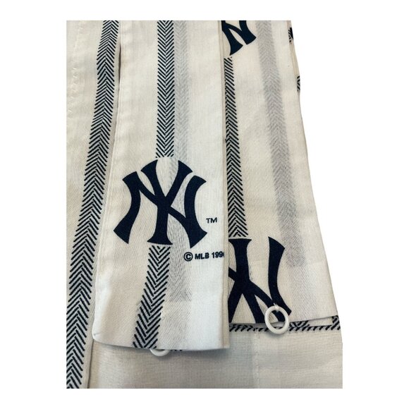 Vintage 1996 New York Yankees MLB Window Curtain Set – 4 Panels, 2 Valances, 4 T - Picture 2 of 4